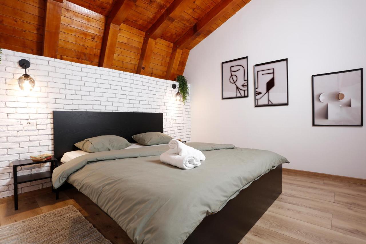 One Love Central Cottage Bucareste Exterior foto